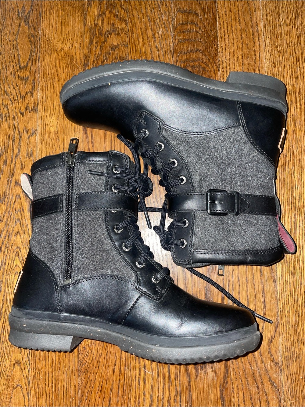 UGG Kesey boots